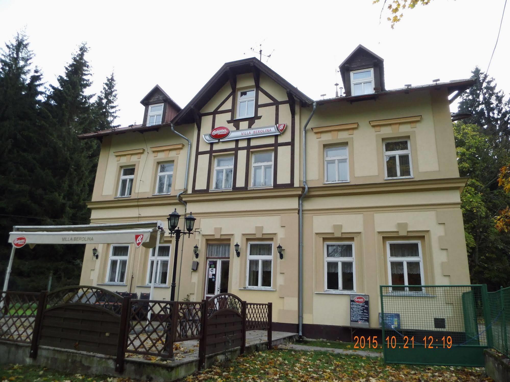 Pension Villa Berolina Marianske Lazne Exterior foto