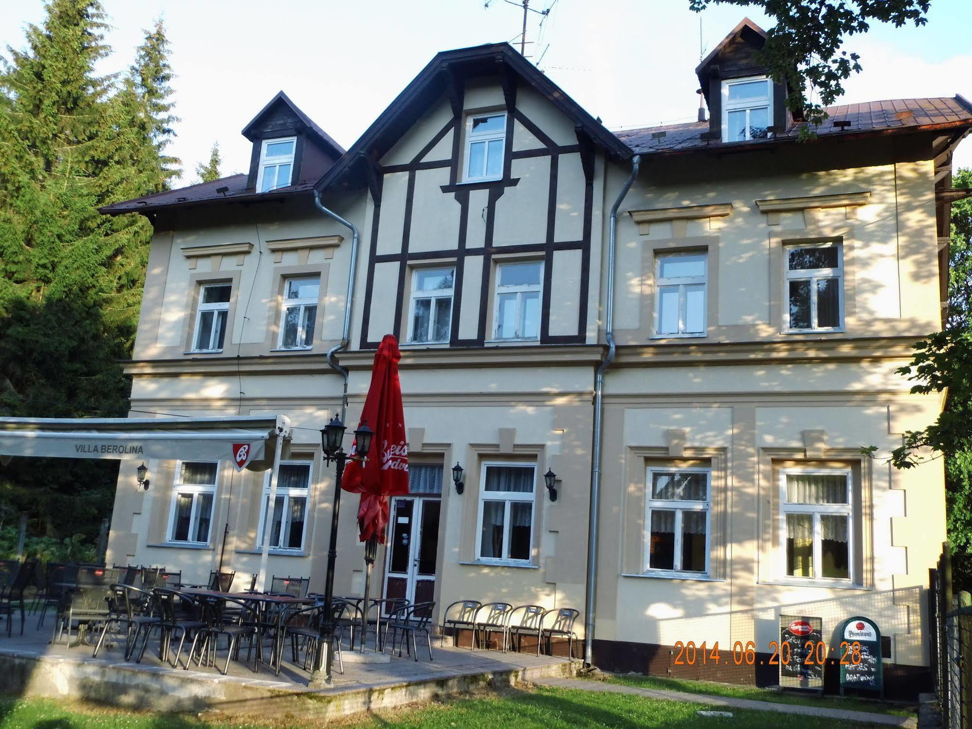 Pension Villa Berolina Marianske Lazne Exterior foto